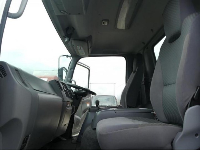 ISUZU FORWARD image 13