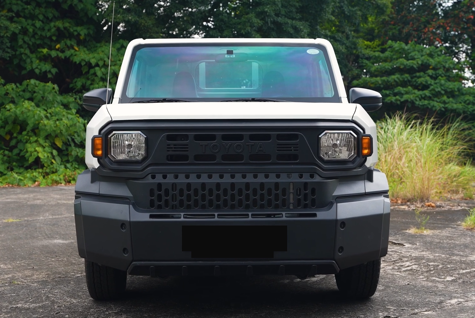 2027 TOYOTA TAMARAW SINGLE CAB Dropside Gas 2.0 2WD MT White image 5