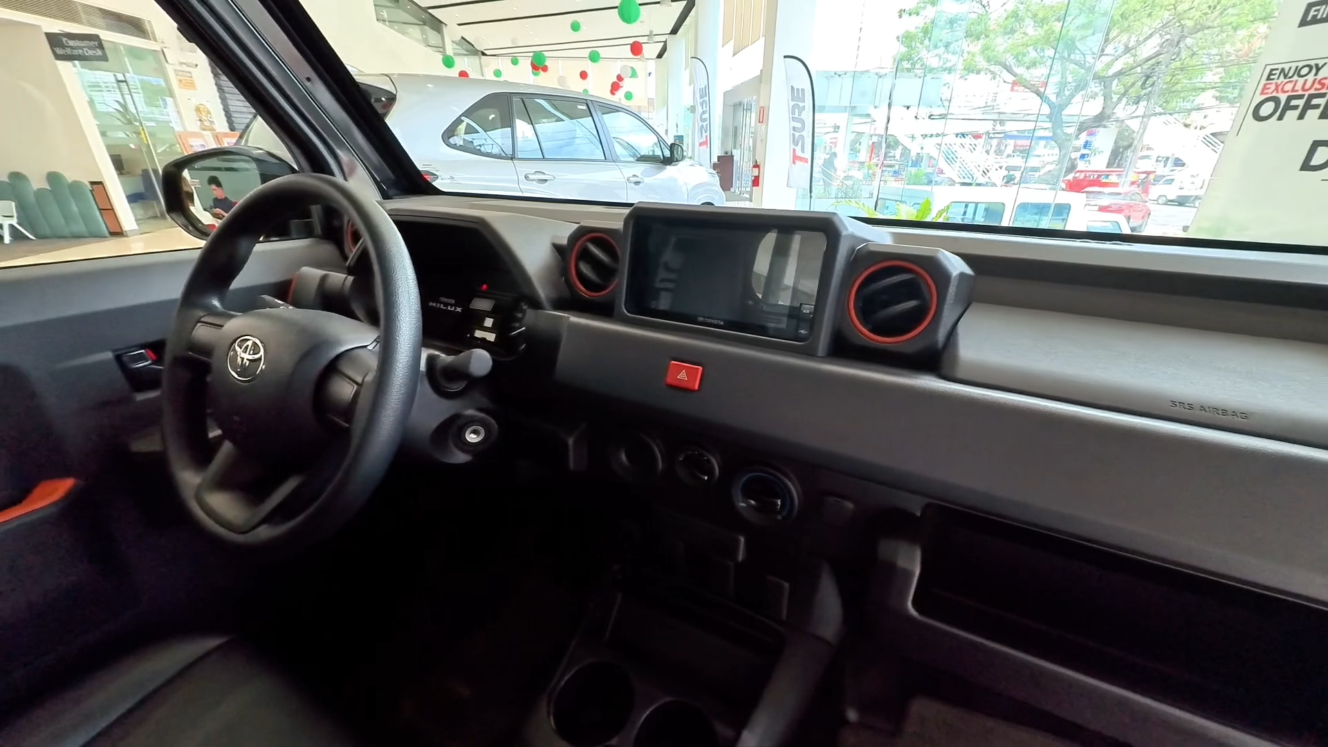 2027 TOYOTA TAMARAW SINGLE CAB GL Dropside DSL 2.4 2WD AT Black image 22