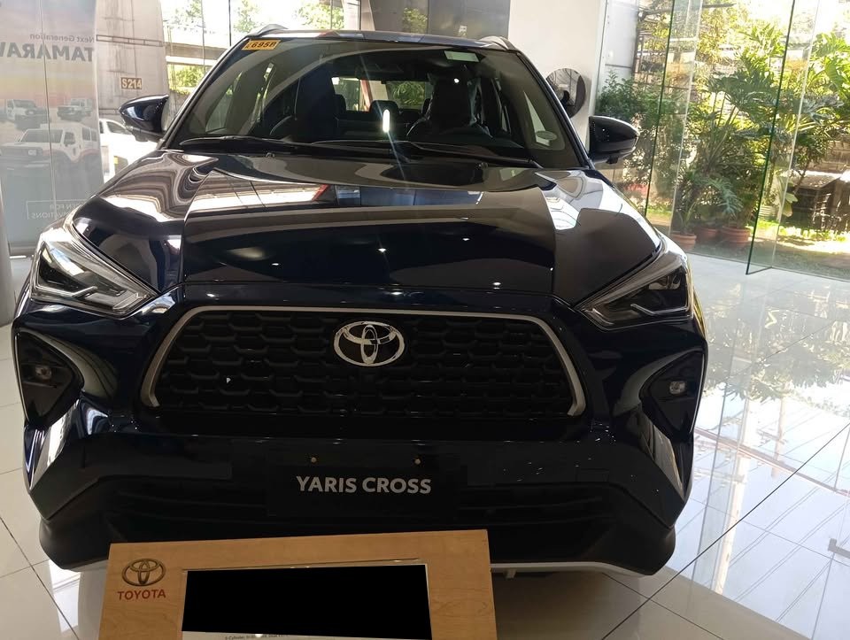 2027 TOYOTA YARIS CROSS SUV V 1.5 2WD AT Blue image 6