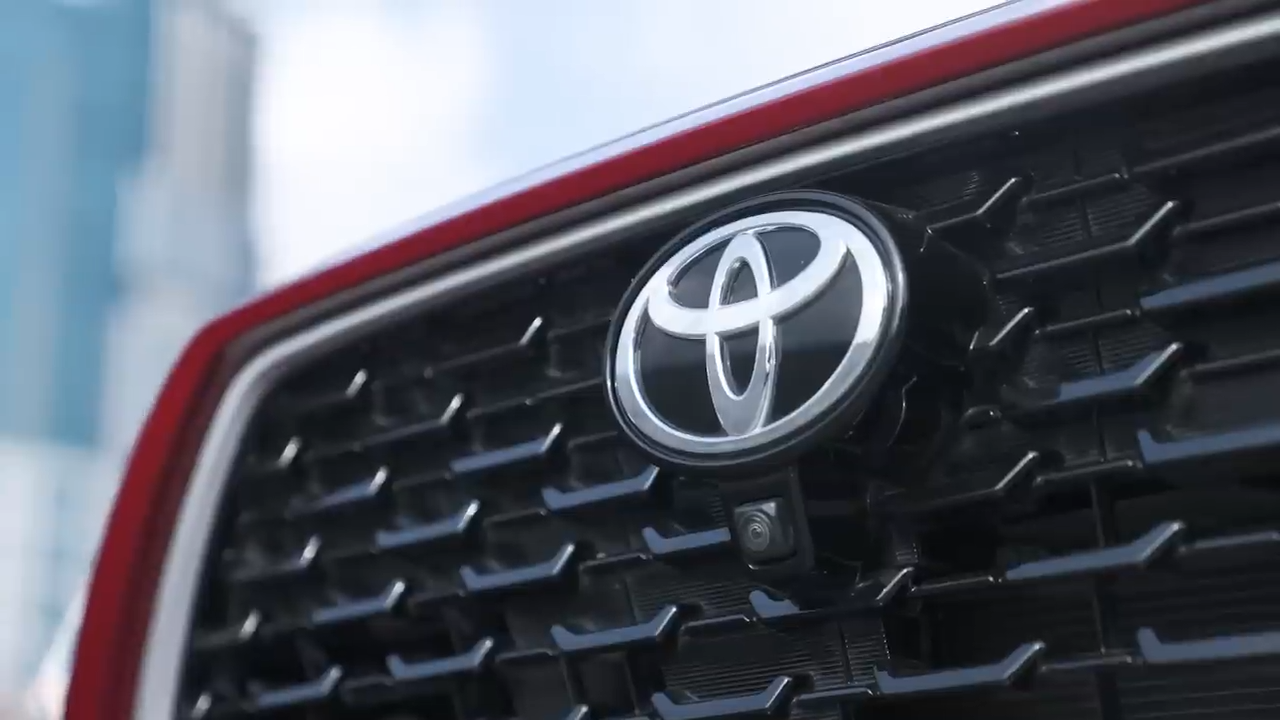 2027 TOYOTA YARIS CROSS SUV V 1.5 2WD CVT Red image 7