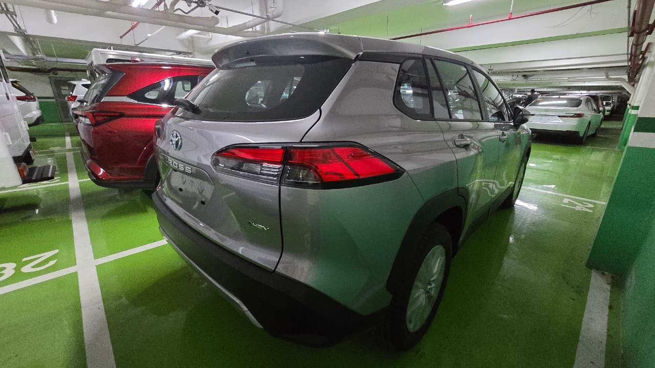 2027 TOYOTA COROLLA CROSS SUV G 1.8 2WD AT Silver image 5
