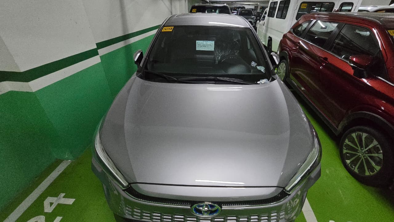 2027 TOYOTA COROLLA CROSS SUV G 1.8 2WD AT Silver image 8