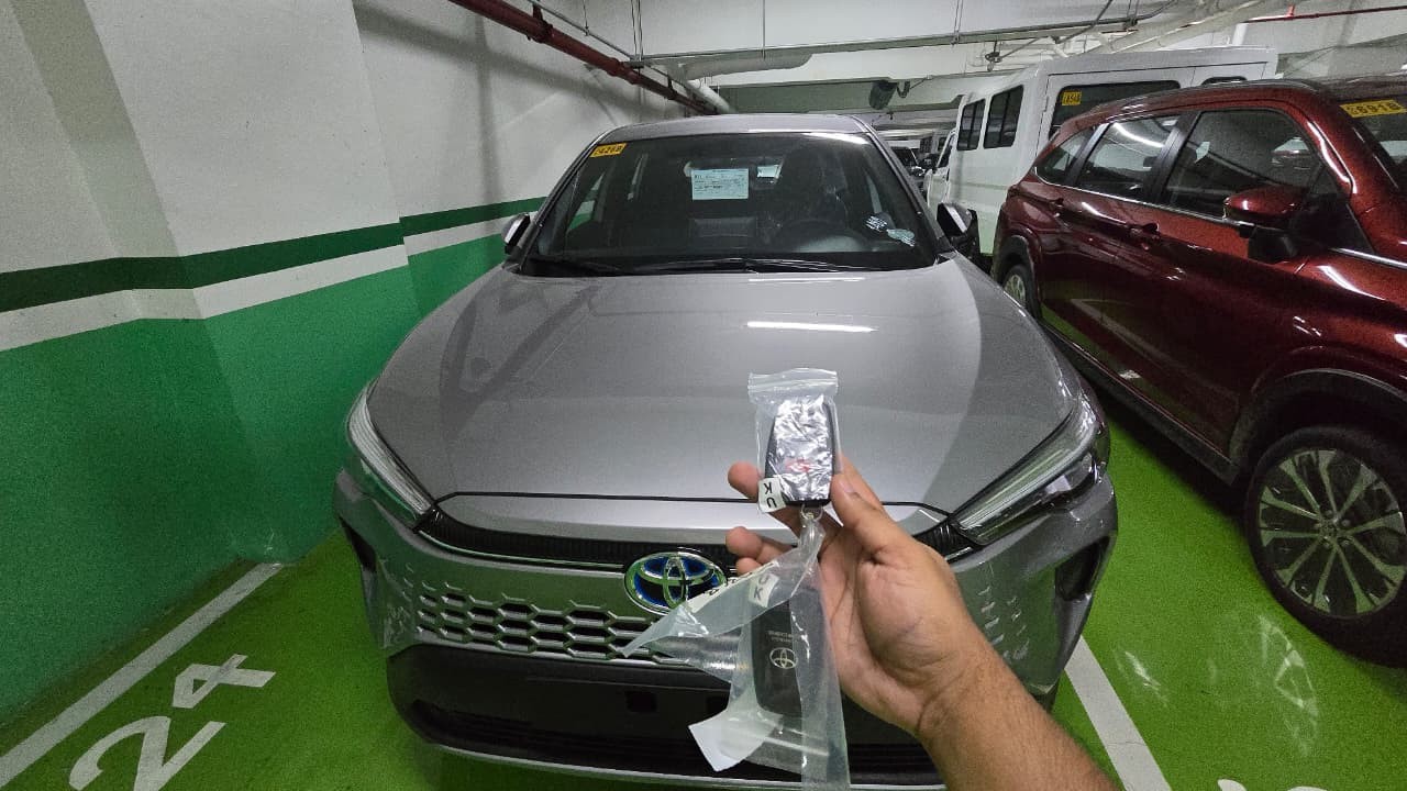 2027 TOYOTA COROLLA CROSS SUV G 1.8 2WD AT Silver image 34
