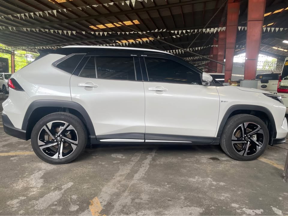 2027 TOYOTA YARIS CROSS SUV S HEV 1.5 2WD AT White (A-610) image 4