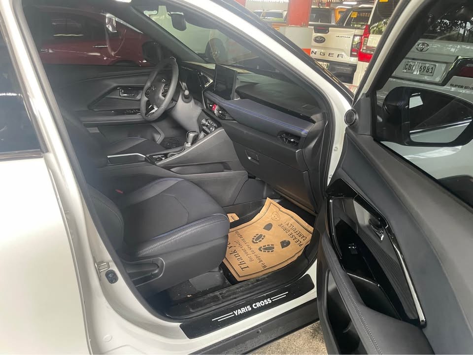 2027 TOYOTA YARIS CROSS SUV S HEV 1.5 2WD AT White (A-610) image 10