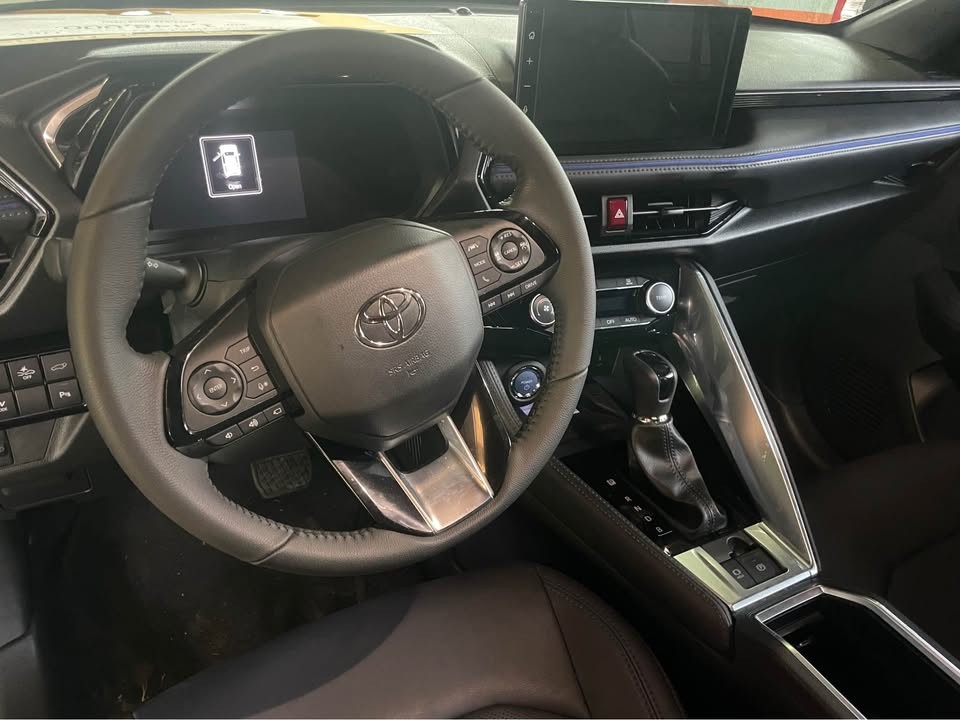 2027 TOYOTA YARIS CROSS SUV S HEV 1.5 2WD AT White (A-610) image 12