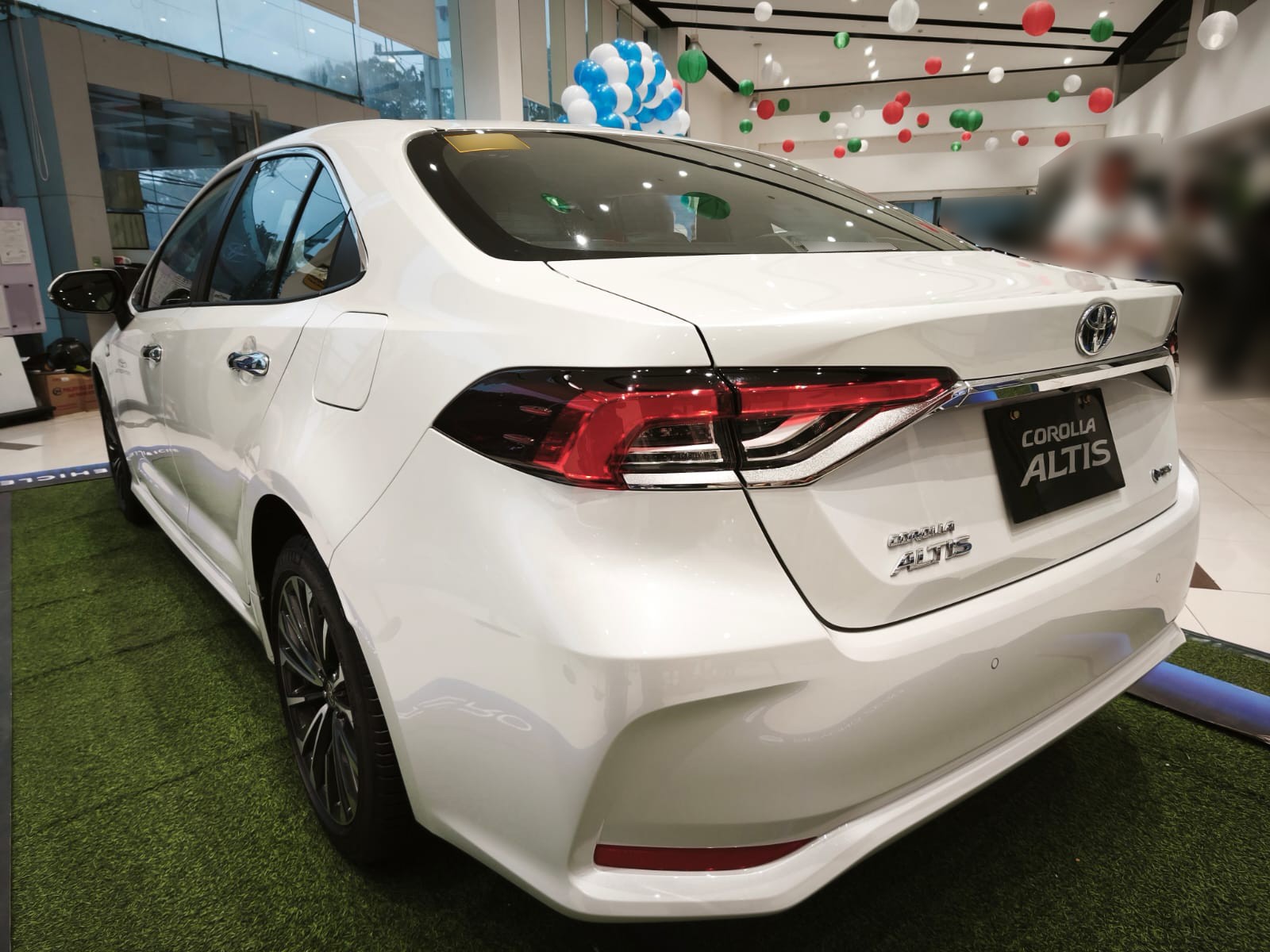 2027 TOYOTA COROLLA ALTIS SEDAN G HEV 1.8 2WD CVT White image 3