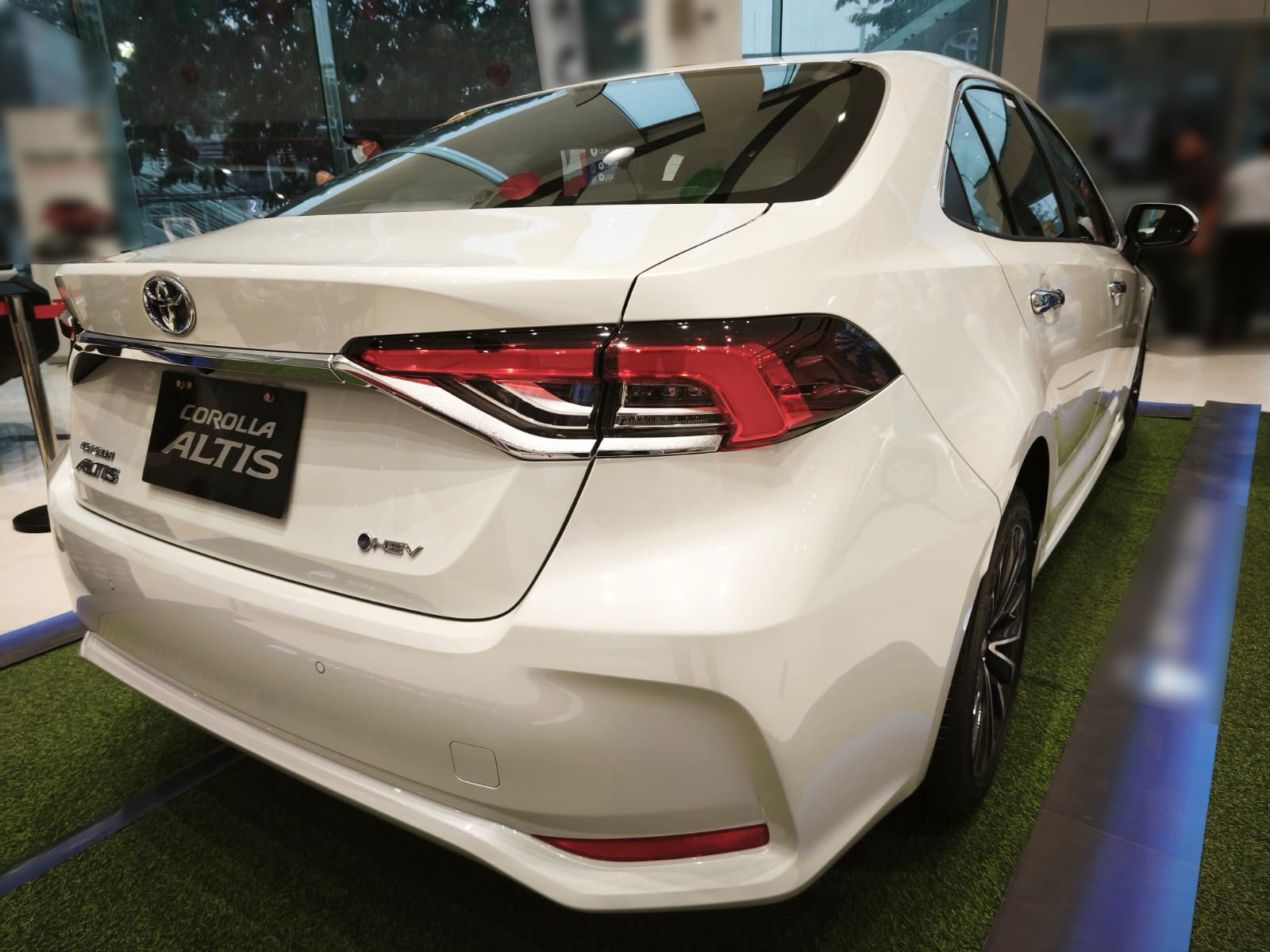 2027 TOYOTA COROLLA ALTIS SEDAN G HEV 1.8 2WD CVT White image 5