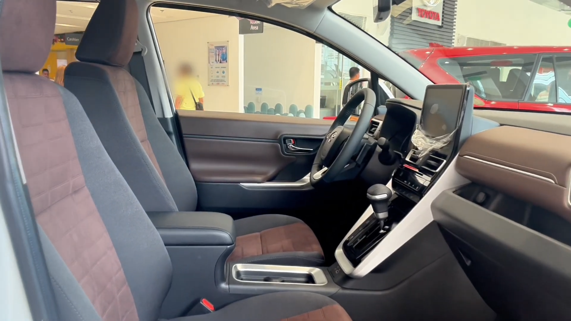 2027 TOYOTA ZENIX MPV V 2.0 2WD CVT White image 12
