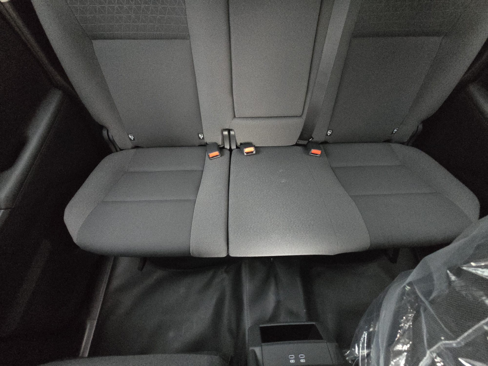 2027 TOYOTA HILUX DOUBLE CAB PRO 2.8 2WD AT White (Z-1385) image 18