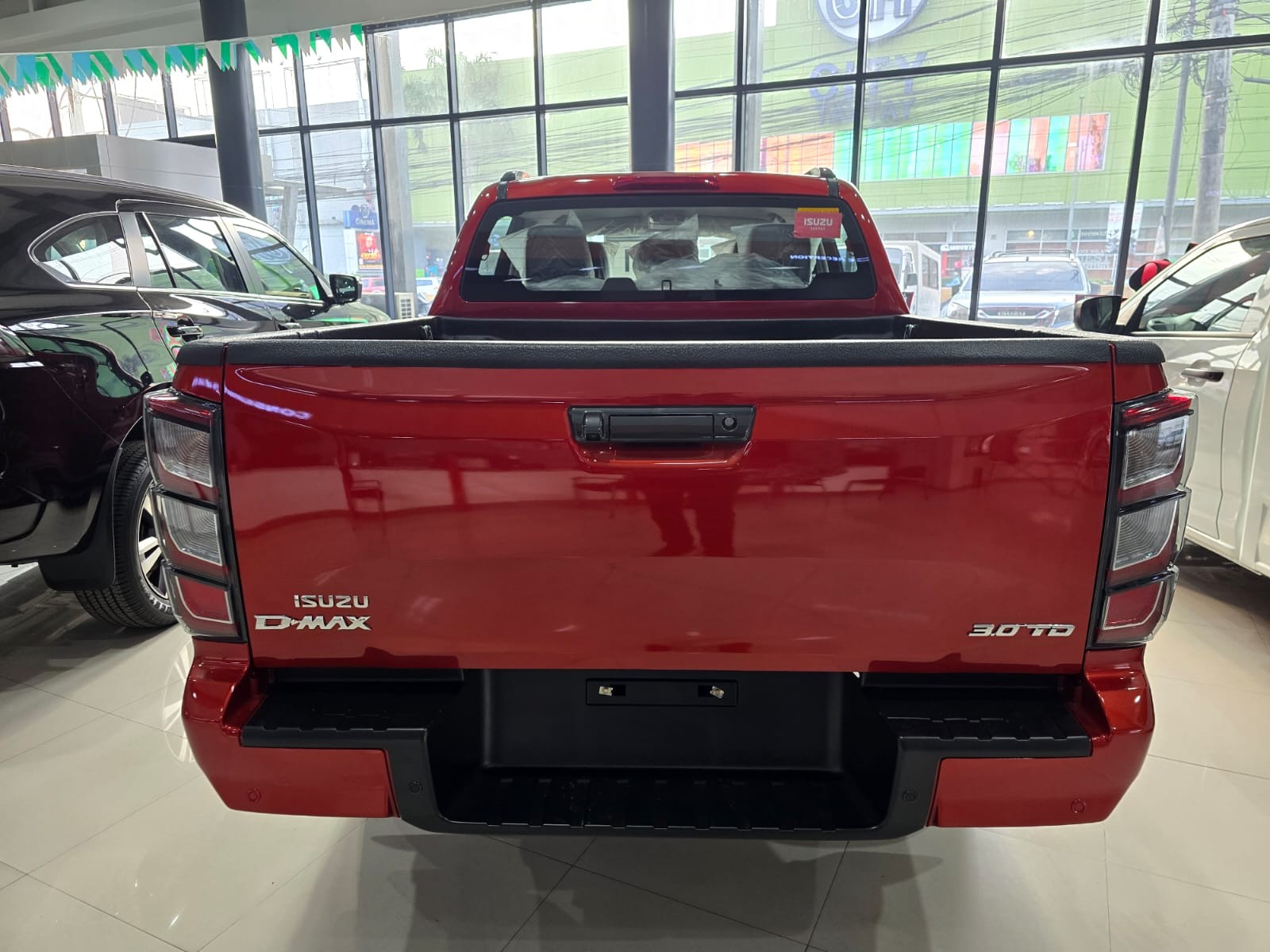 2027 ISUZU D-MAX DOUBLE CAB LS-A 3.0 2WD AT Red image 6