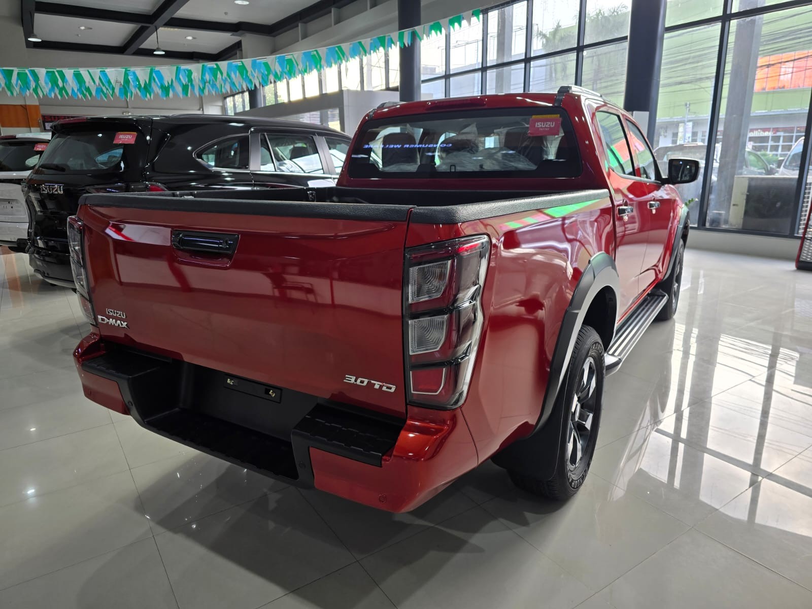 2027 ISUZU D-MAX DOUBLE CAB LS-A 3.0 2WD AT Red image 7