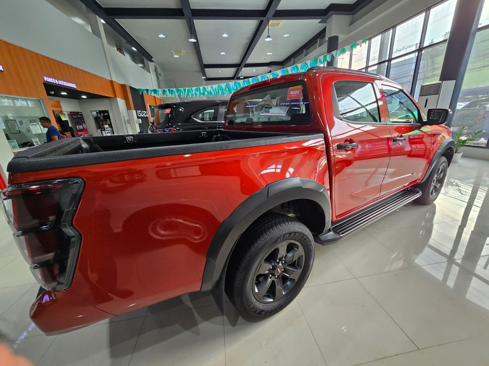 2027 ISUZU D-MAX DOUBLE CAB LS-A 3.0 2WD AT Red image 8
