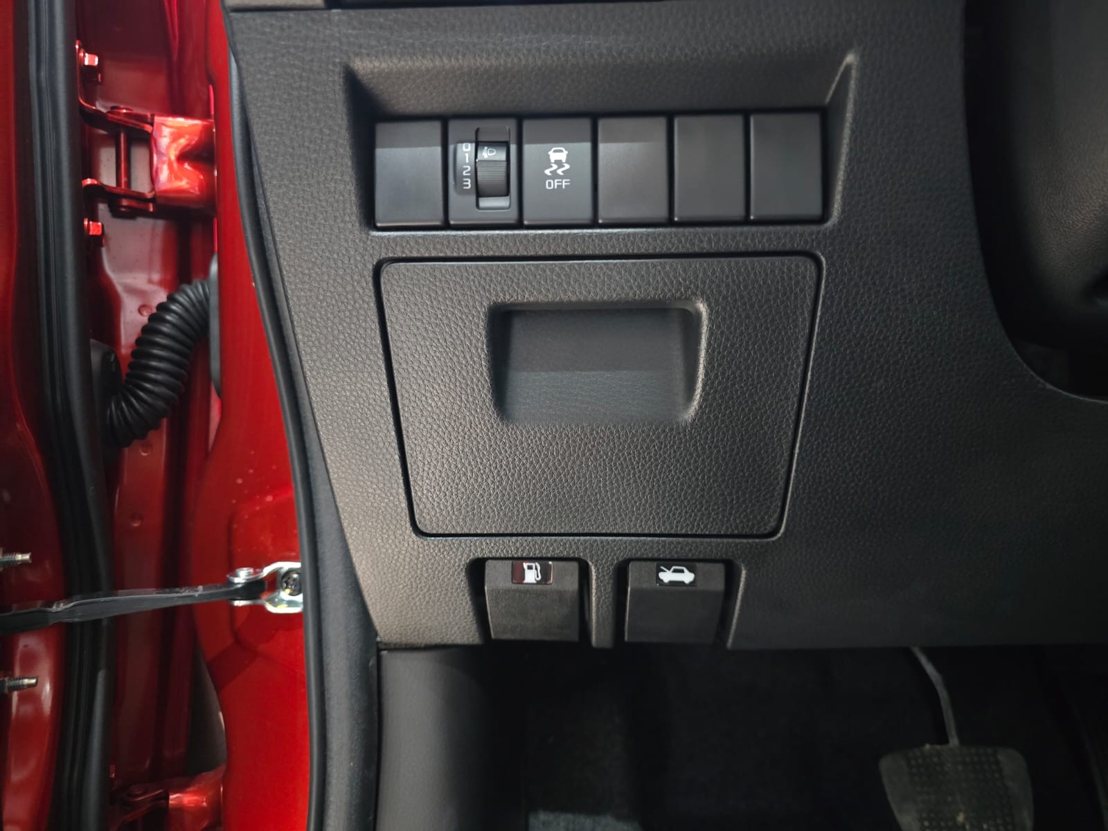 2027 ISUZU D-MAX DOUBLE CAB LS-A 3.0 2WD AT Red image 31