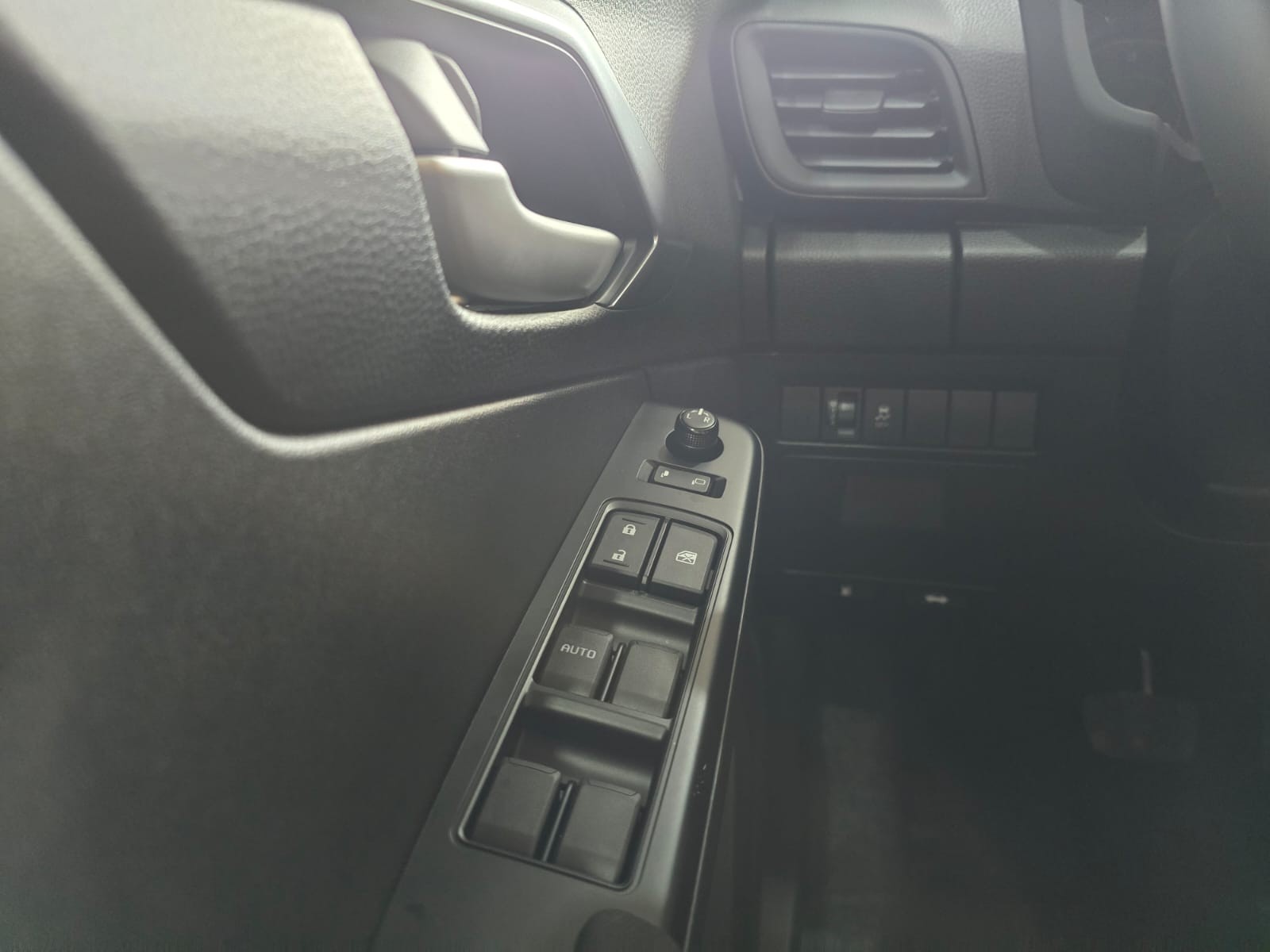 2027 ISUZU D-MAX DOUBLE CAB LS-A 3.0 2WD AT Red image 34
