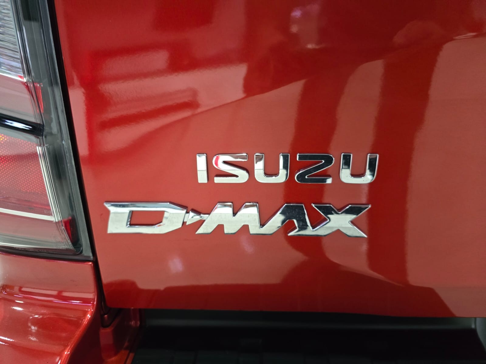 2027 ISUZU D-MAX DOUBLE CAB LS-A 3.0 2WD AT Red image 38