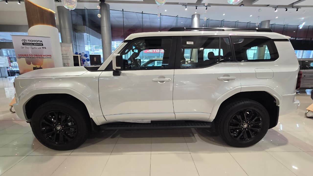 2027 TOYOTA LAND CRUISER PRADO SUV 2.4 4WD AT White (A-673) image 2