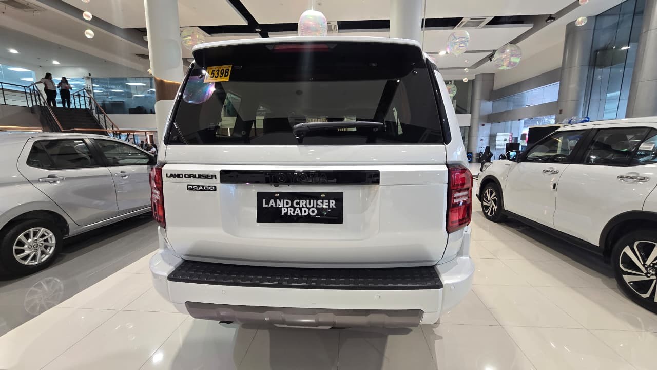 2027 TOYOTA LAND CRUISER PRADO SUV 2.4 4WD AT White (A-673) image 4