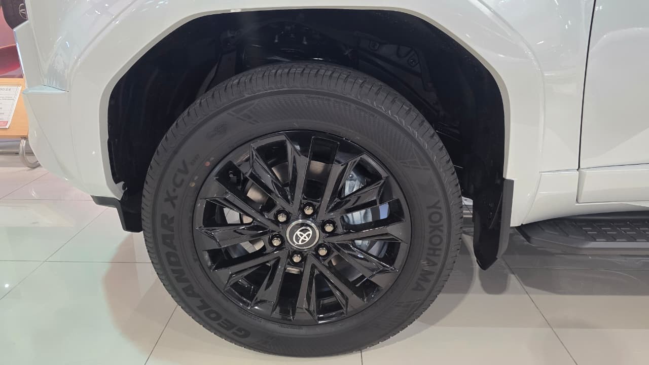 2027 TOYOTA LAND CRUISER PRADO SUV 2.4 4WD AT White (A-673) image 9