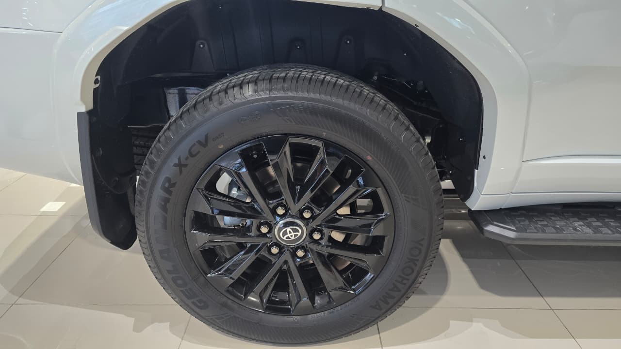 2027 TOYOTA LAND CRUISER PRADO SUV 2.4 4WD AT White (A-673) image 11