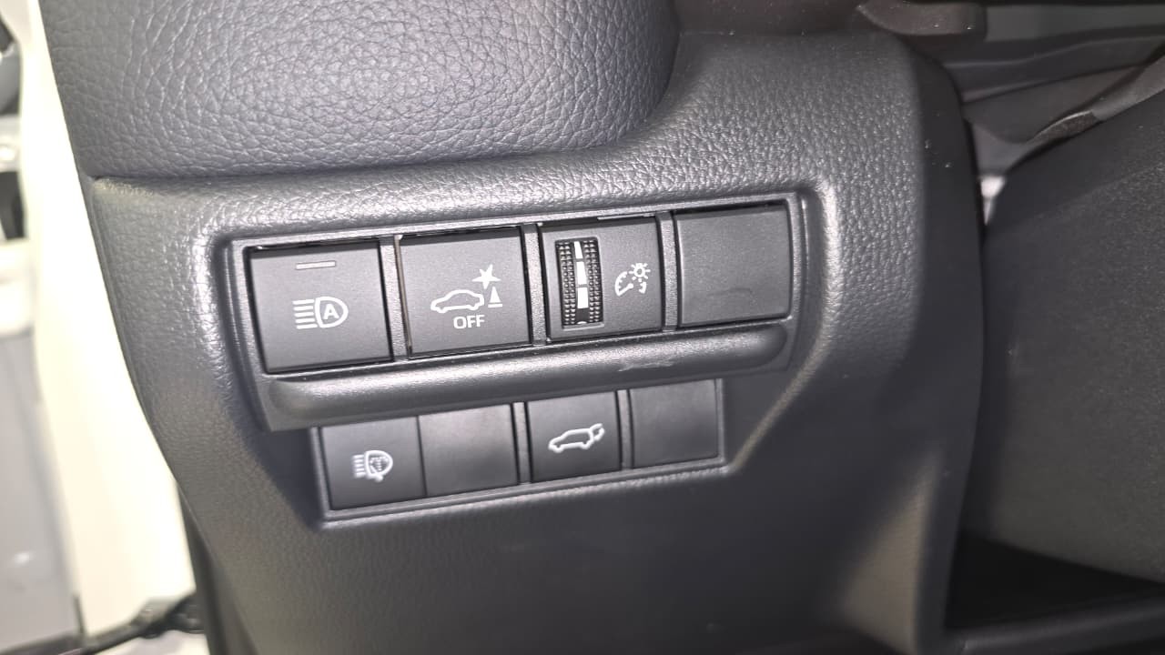 2027 TOYOTA LAND CRUISER PRADO SUV 2.4 4WD AT White (A-673) image 27