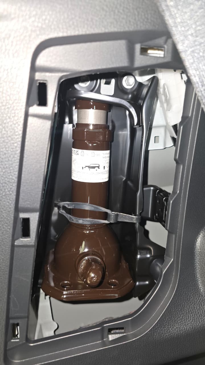 2027 TOYOTA LAND CRUISER PRADO SUV 2.4 4WD AT White (A-673) image 41