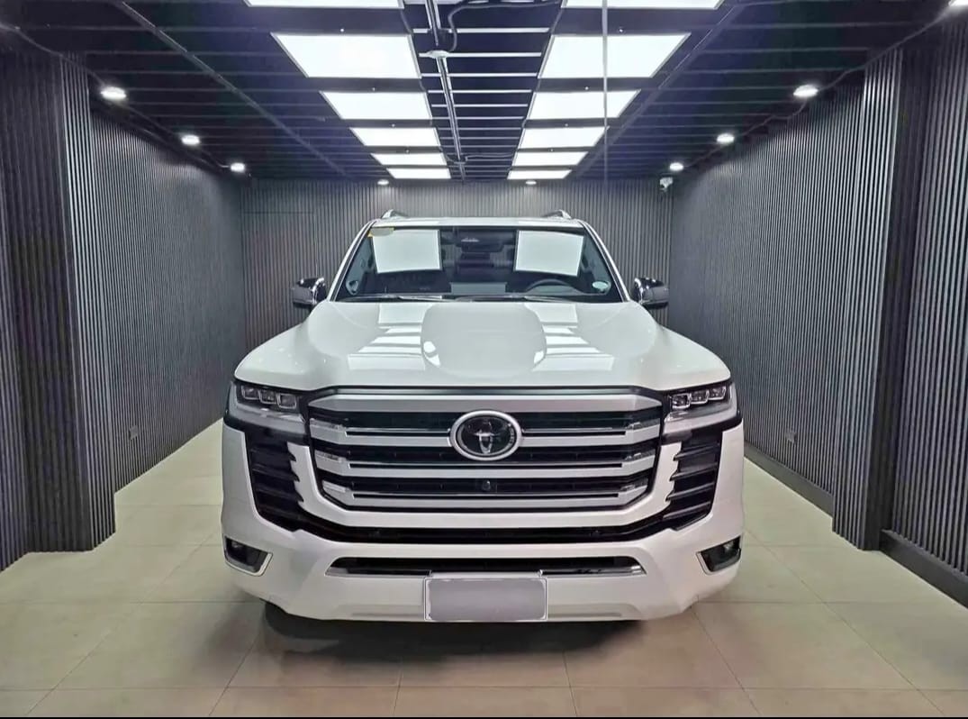2027 TOYOTA LAND CRUISER SUV ZX 3.3 4WD AT White (Z-910) image 6