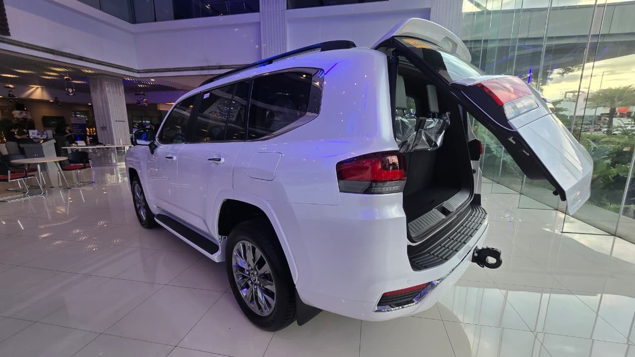2027 TOYOTA LAND CRUISER SUV ZX 3.3 4WD AT White (Z-911) image 3