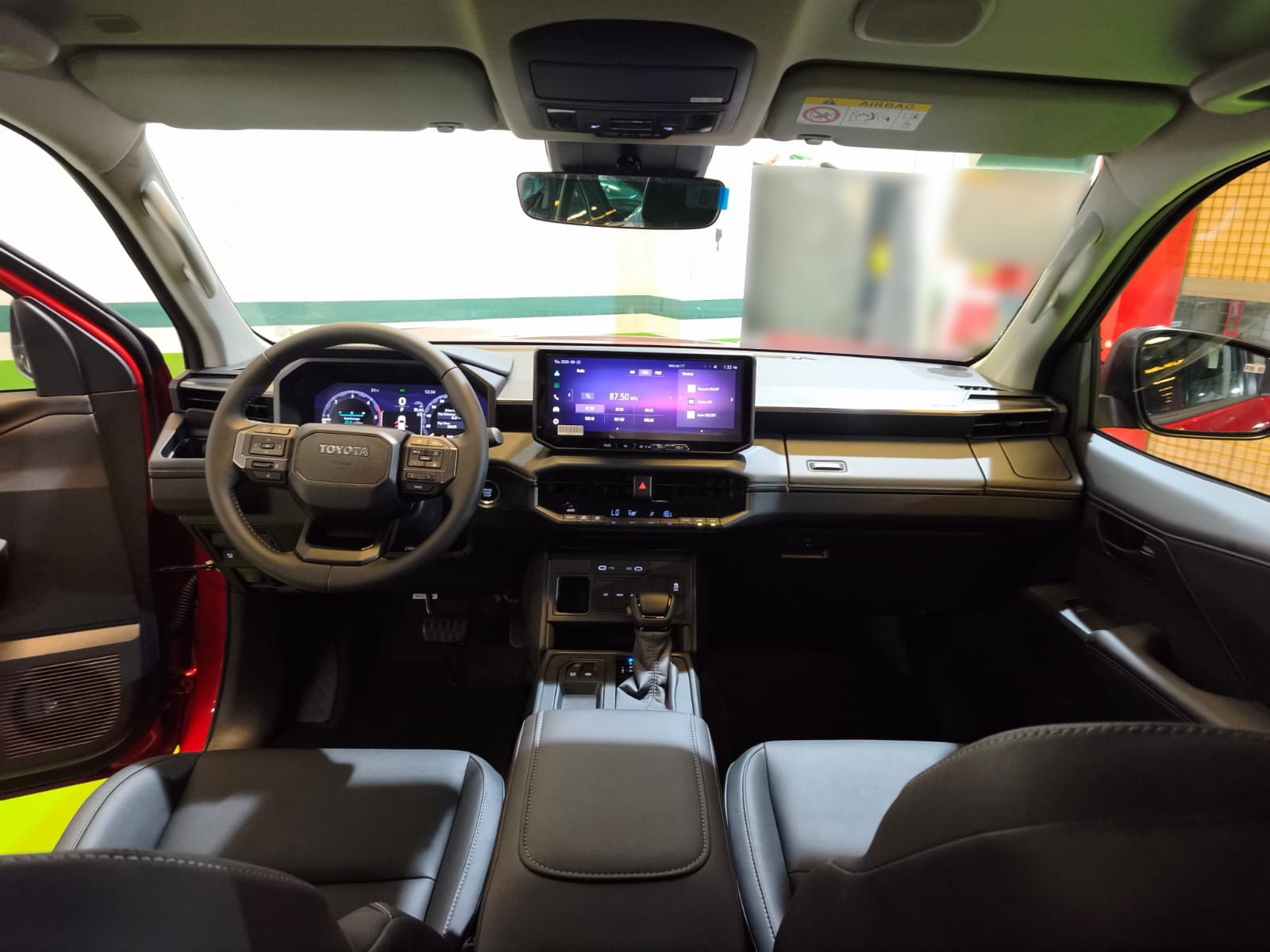 2026 TOYOTA HILUX DOUBLE CAB CONQUEST 2.8 4WD AT Red image 26