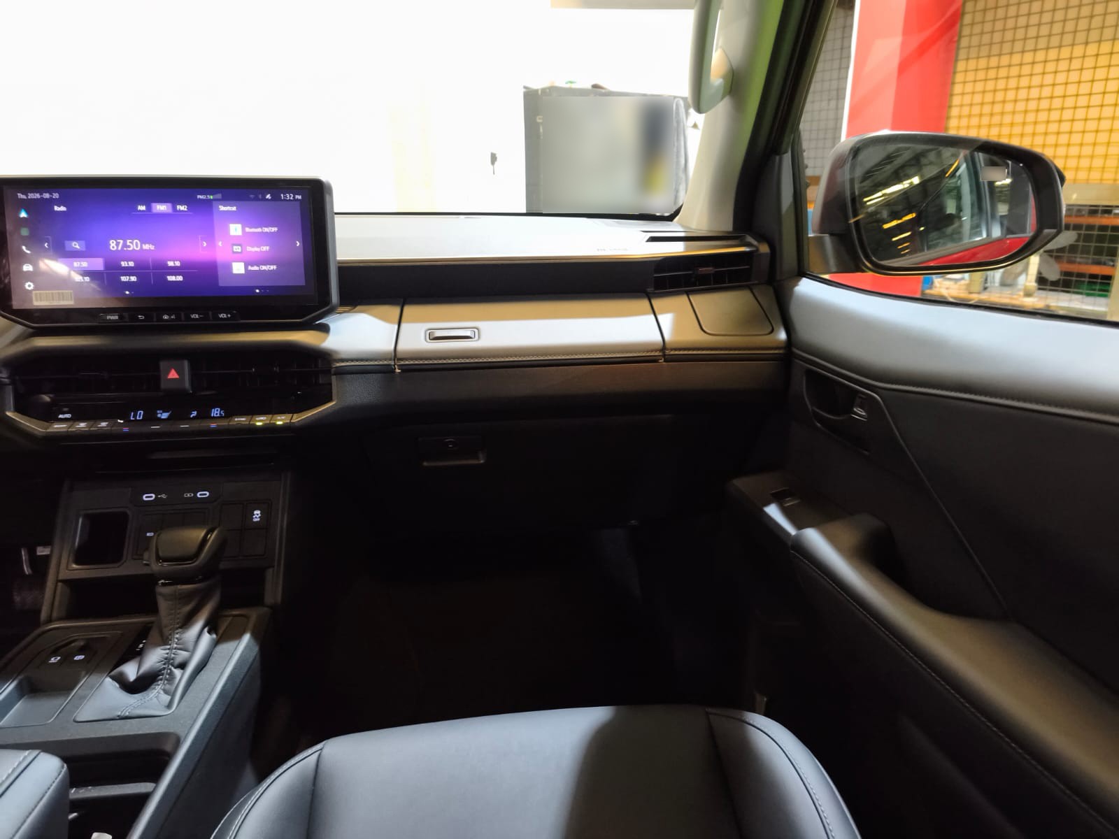 2026 TOYOTA HILUX DOUBLE CAB CONQUEST 2.8 4WD AT Red image 28