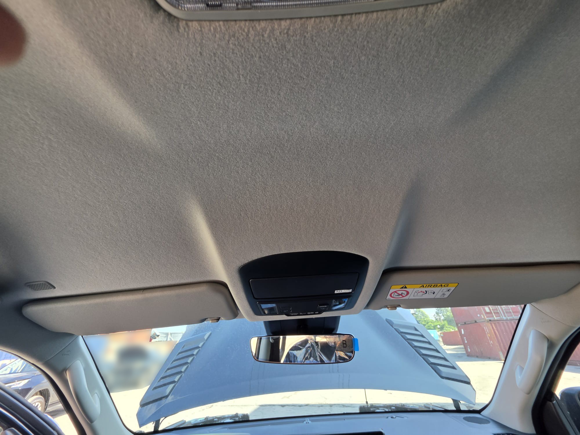 2026 TOYOTA HILUX DOUBLE CAB TRAILHUNTER 2.8 4WD AT Black image 27