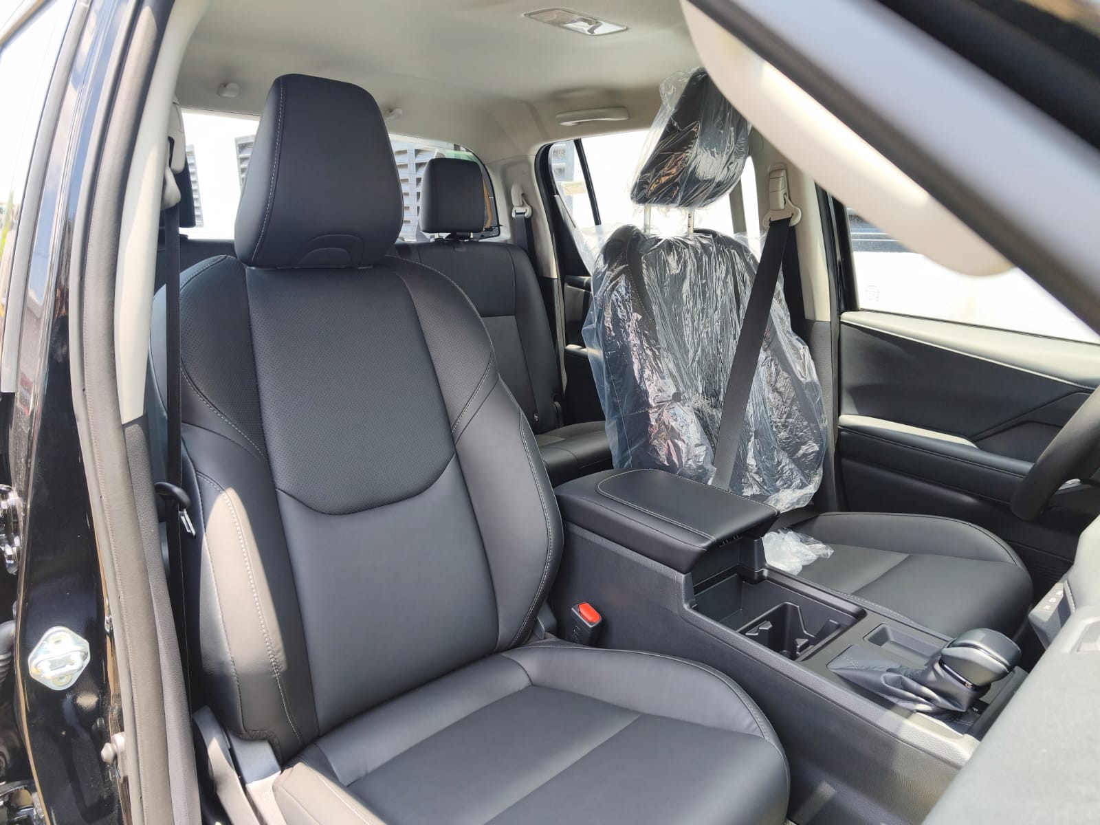 2026 TOYOTA HILUX DOUBLE CAB CONQUEST 2.8 2WD AT Black image 19