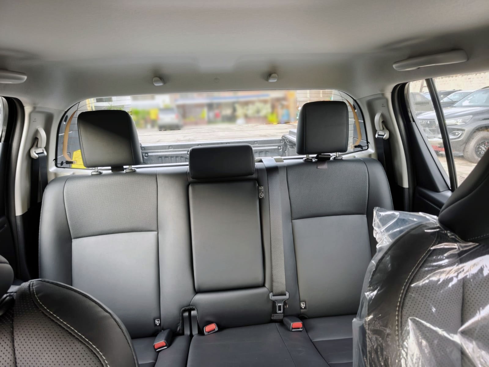 2026 TOYOTA HILUX DOUBLE CAB CONQUEST 2.8 4WD AT Black image 23