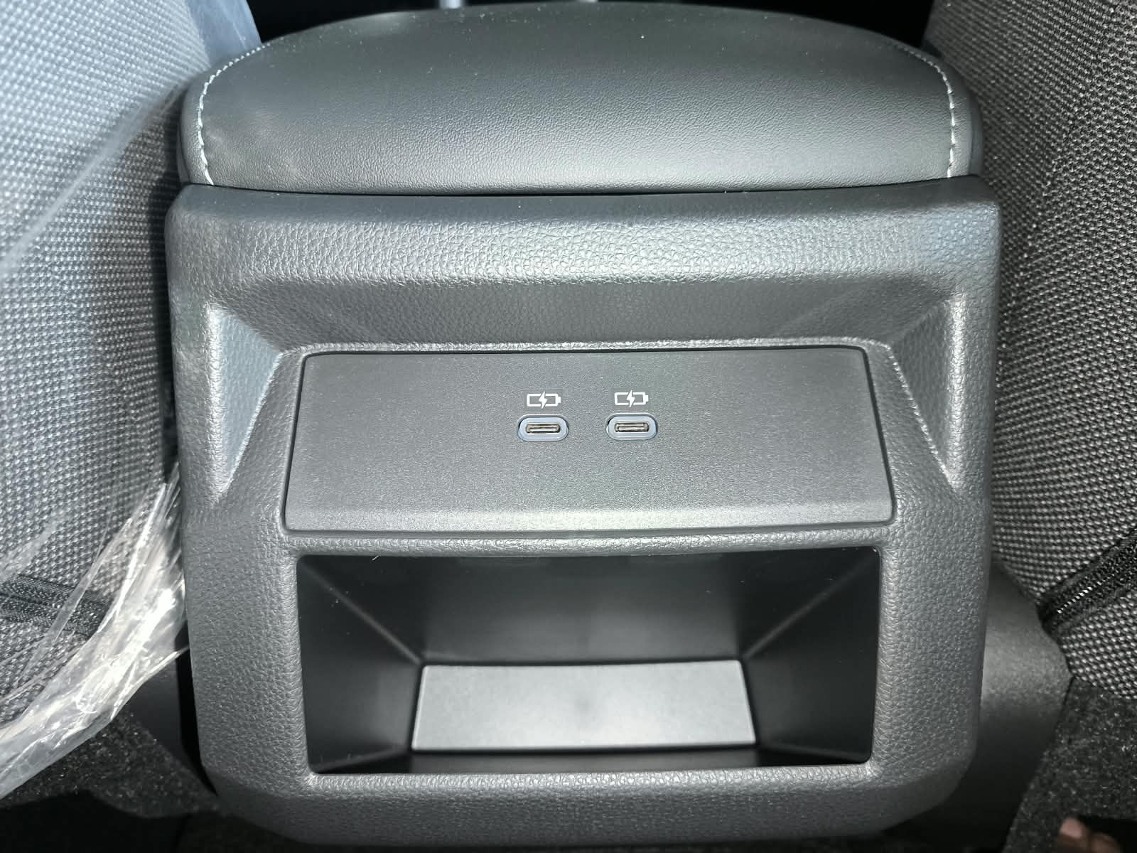 2026 TOYOTA HILUX DOUBLE CAB E 2.8 4WD MT Silver image 26