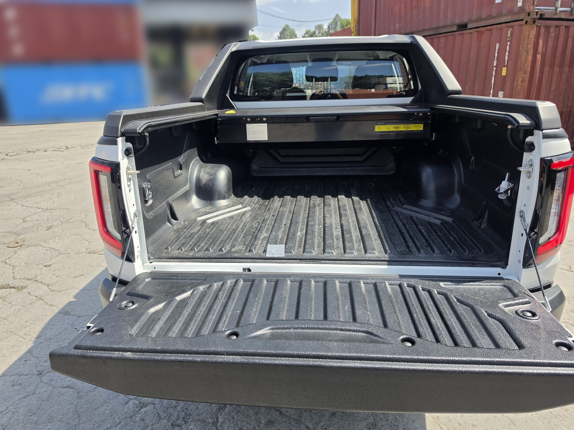 2026 TOYOTA HILUX DOUBLE CAB TRAILHUNTER 2.8 4WD AT White image 22