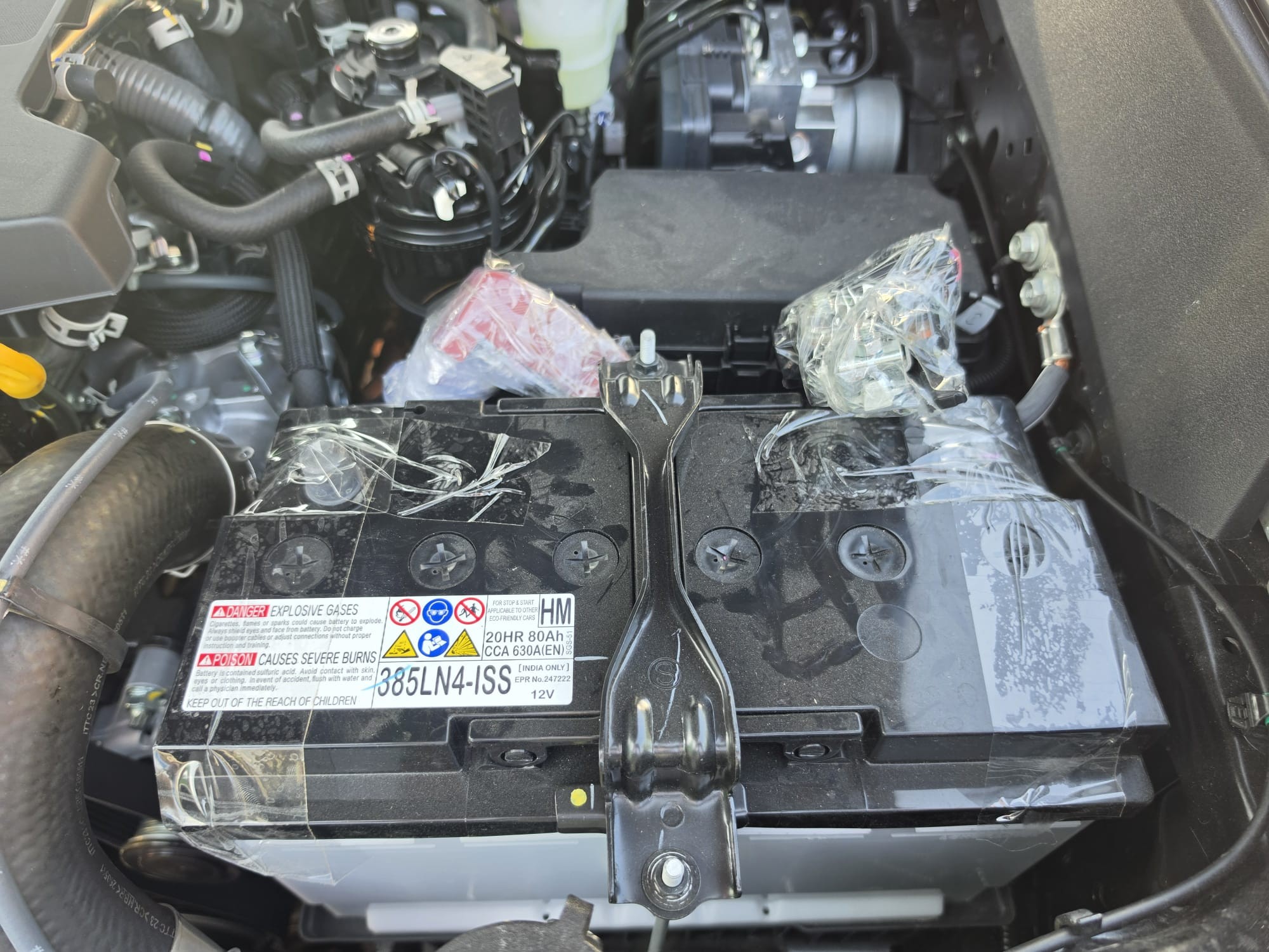 2026 TOYOTA HILUX DOUBLE CAB TRAILHUNTER 2.8 4WD AT Black image 34