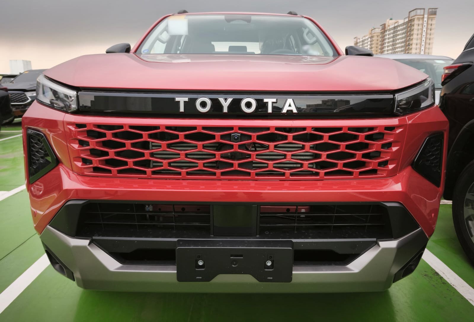 2026 TOYOTA HILUX DOUBLE CAB CONQUEST 2.8 4WD AT Red image 10