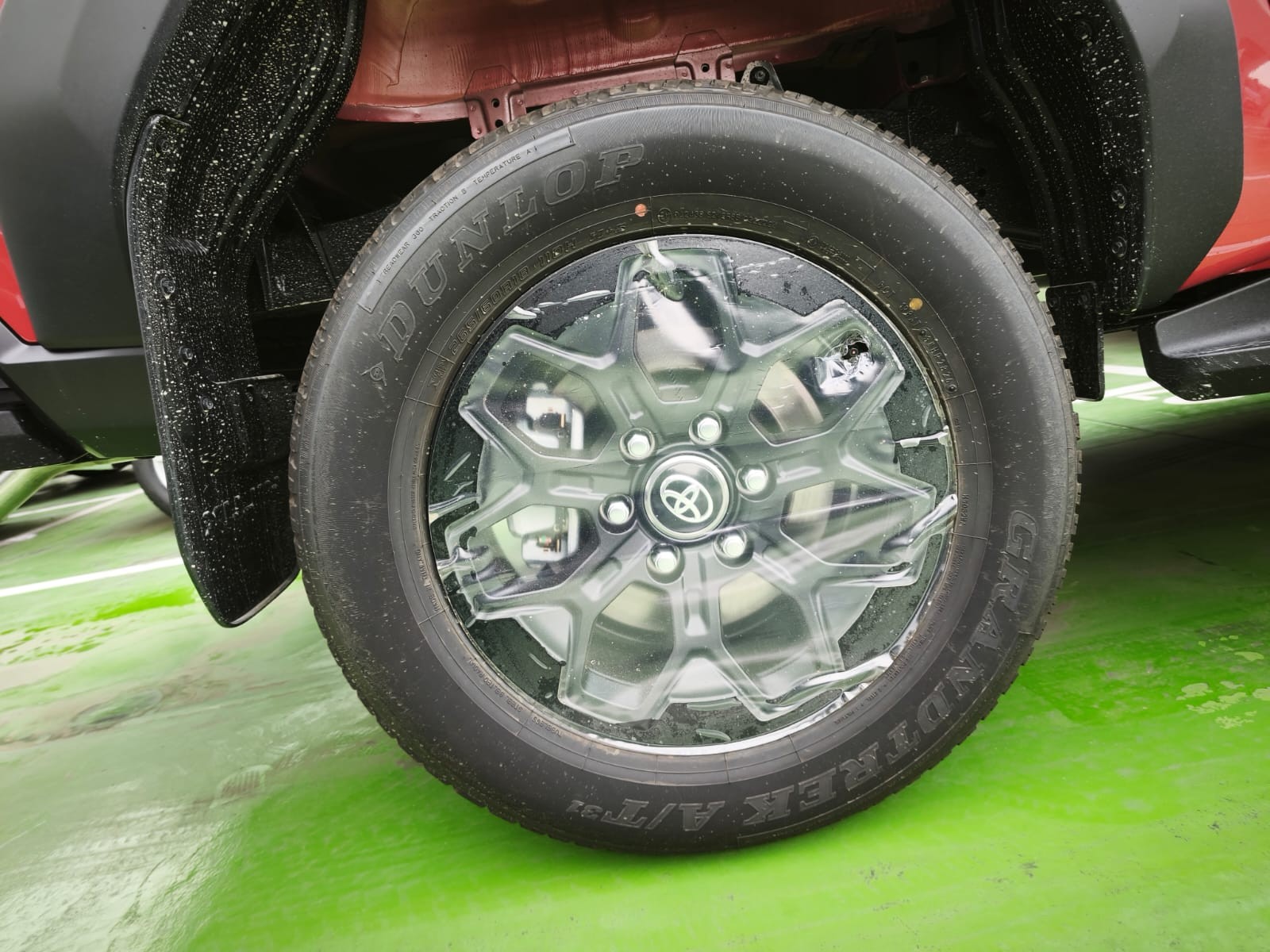 2026 TOYOTA HILUX DOUBLE CAB CONQUEST 2.8 4WD AT Red image 11
