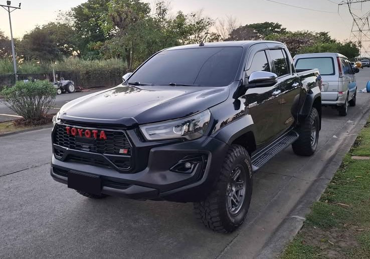 2018 TOYOTA HILUX DOUBLE CAB G 2.8 4WD AT Black