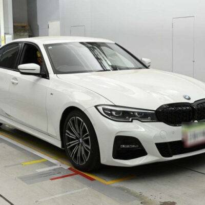 Shop BMW 3 Series 320i White M Sport 2021 at Sale Price