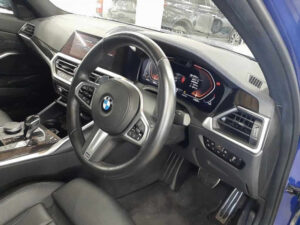 Shop BMW 3 SERIES 2020 (320i M Sports)