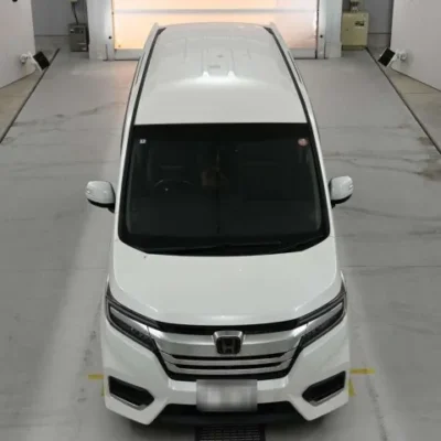 Honda Stepwgn Spada Hybrid 2018 at best price