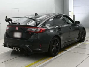 Honda Civic Type R 2025 black sports hatchback with 2000cc engine