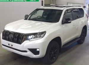 Toyota Prado 2021 white SUV with leather seats and sunroof