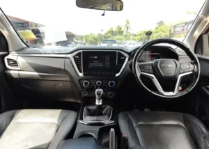 Used Isuzu D-Max 2020 silver double cab pickup