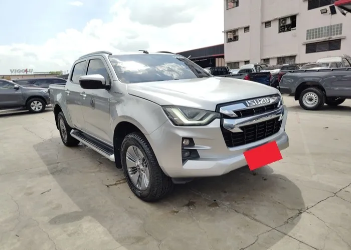 Isuzu D-MAX Z Double Cab 3.0 4WD MT Silver 2020