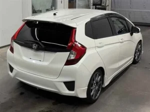 Buy Honda Fit RS White 2014 from Japan