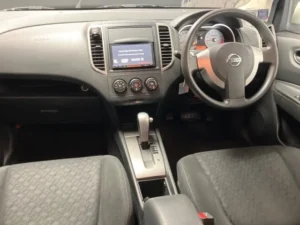 Buy Nissan Wingroad White 2015 from Japan