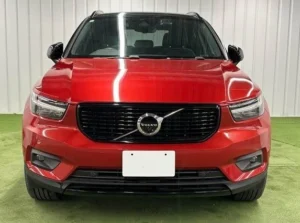 Volvo XC40 2020 compact luxury SUV with 2000cc engine